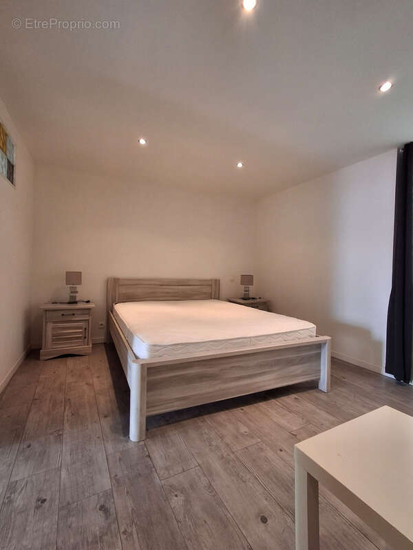 Appartement à MARSEILLE-2E