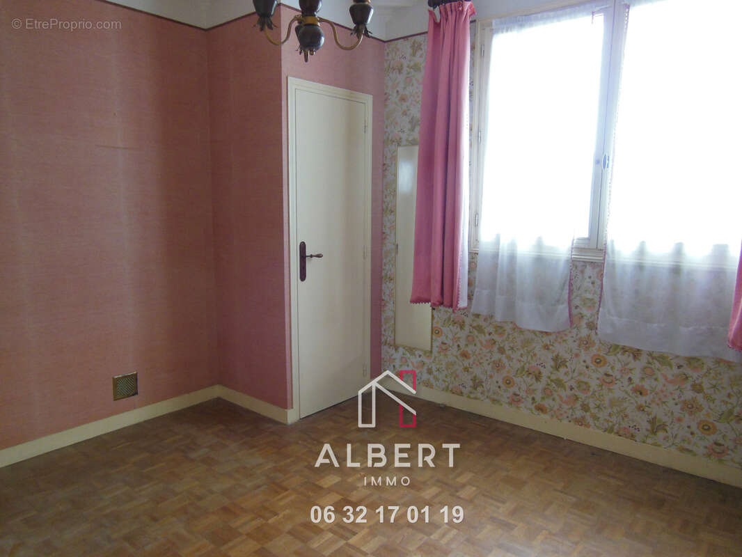 Maison à VERNANTES