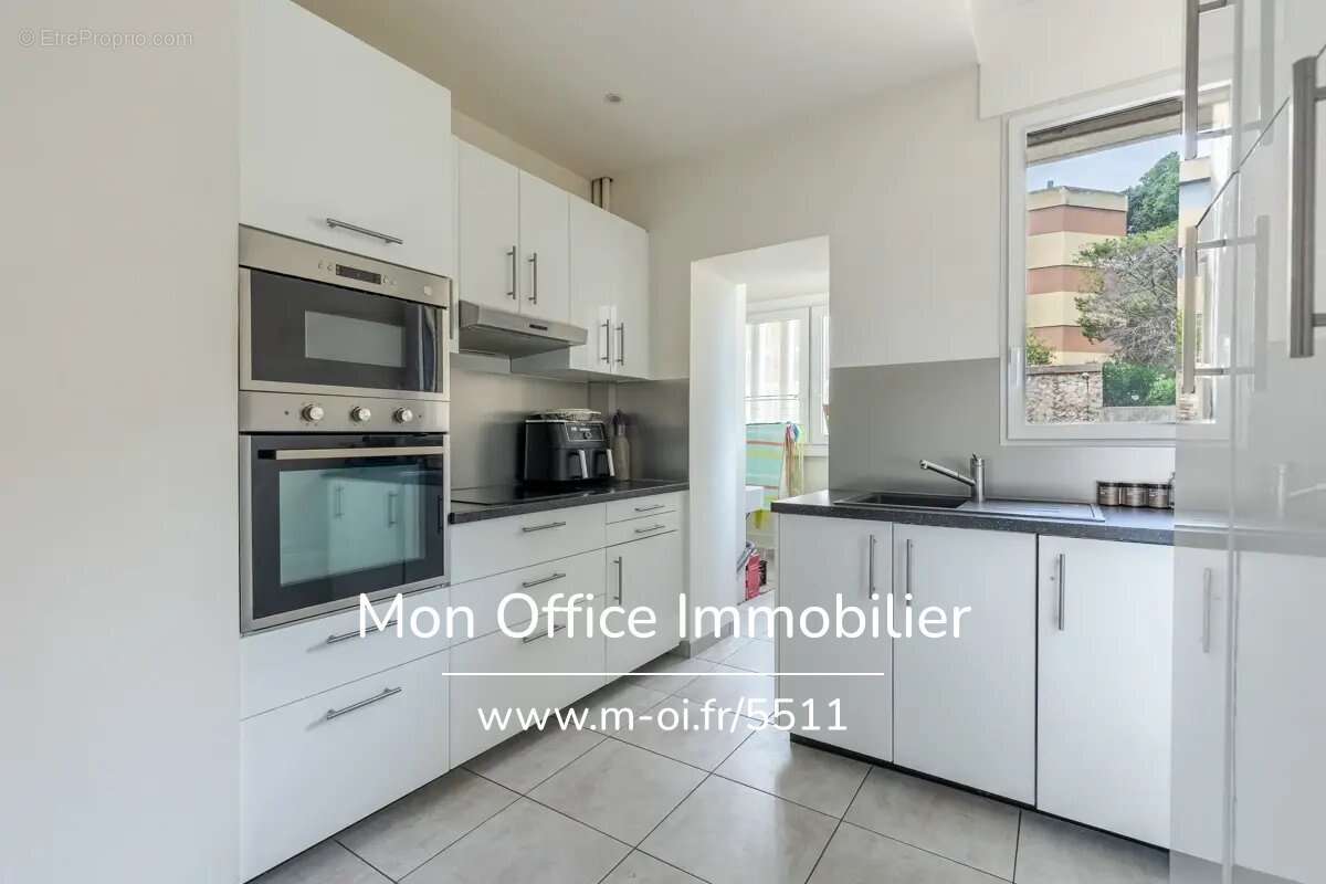 Appartement à MARSEILLE-8E