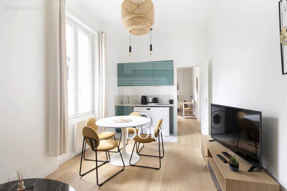 Appartement à PARIS-9E