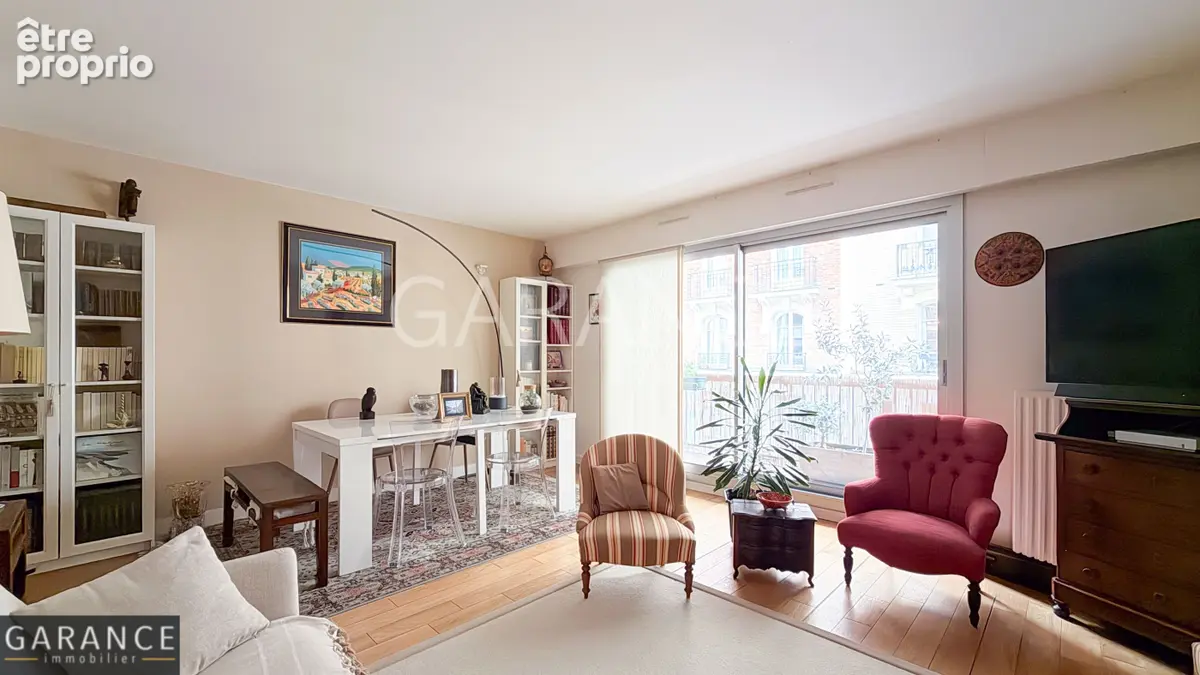Appartement à PARIS-15E