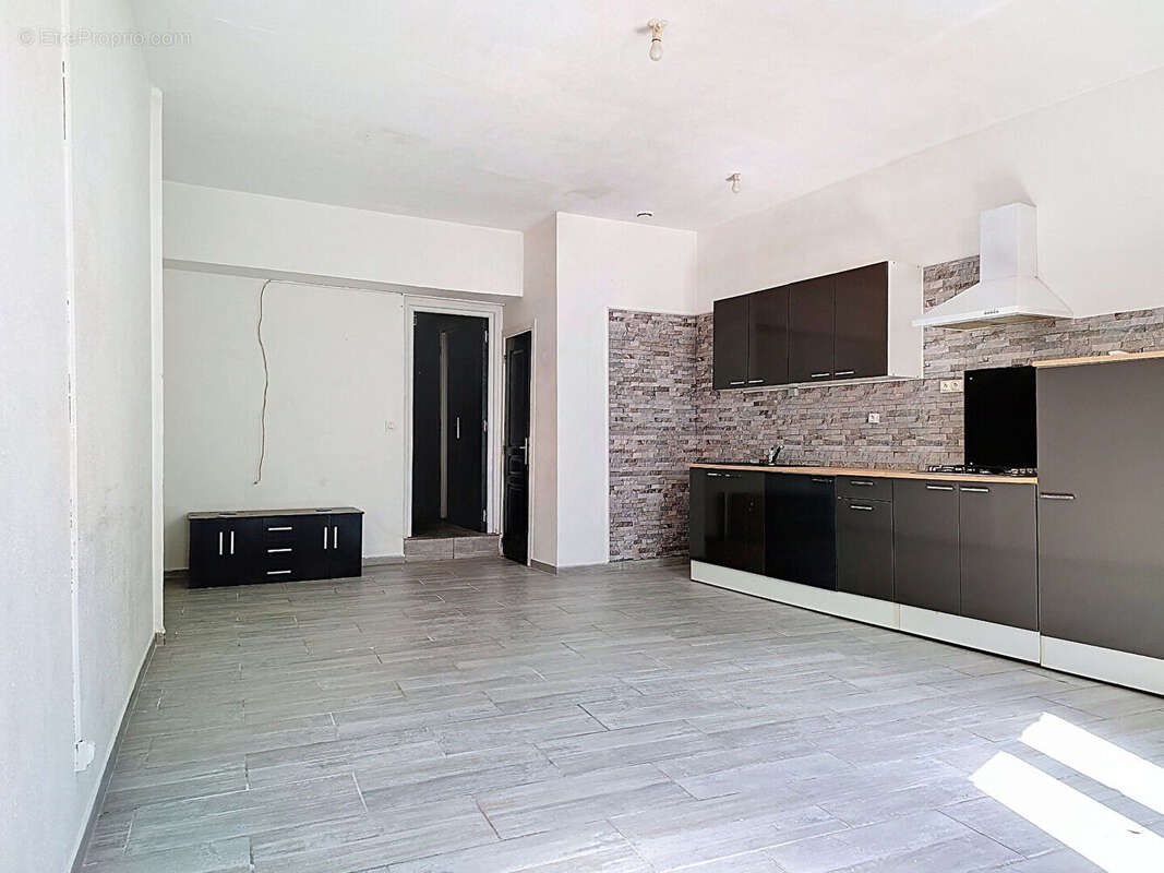 Appartement à SAINT-LAURENT-DE-CERDANS