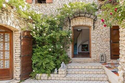 Maison à GORDES
