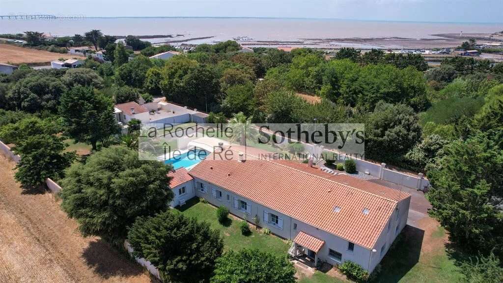 Maison familiale avec piscine, grand terrain et gîte indépendant - photo 20