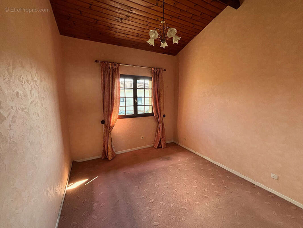 Maison à BRUGUIERES