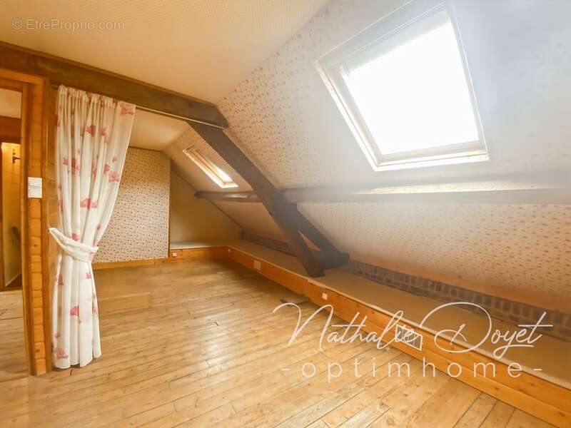deux Maison 6 pièces PIERREPONT (02) - photo 9