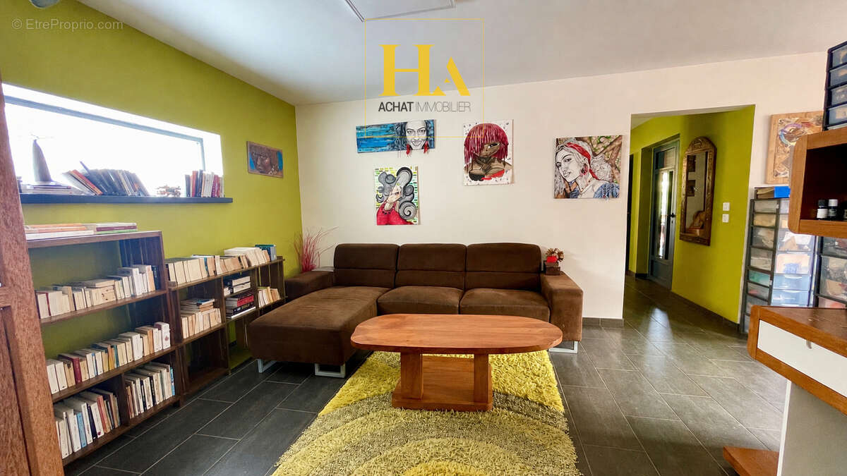 Maison Saint Louis - Parc Gol les Hauts 5 pièce(s) 145 m2 - photo 7