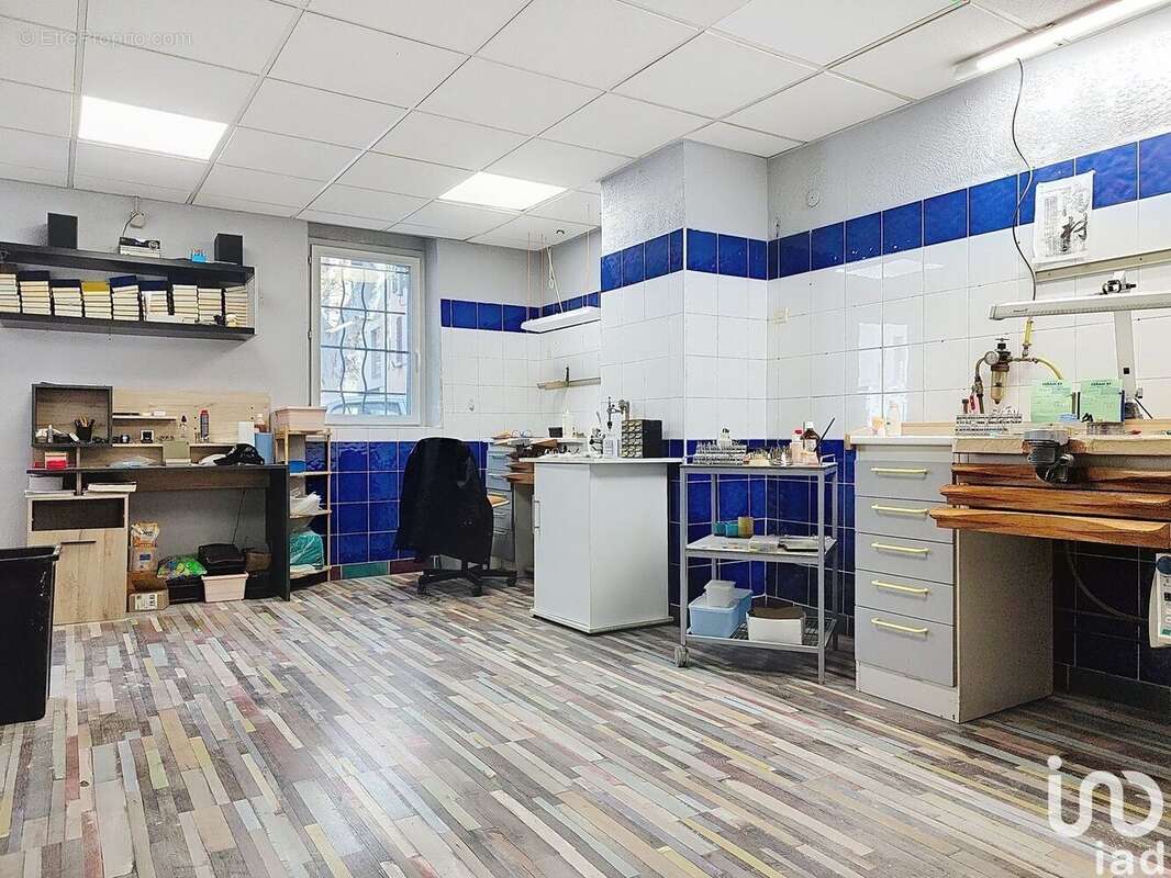 Photo 2 - Commerce à TOULON