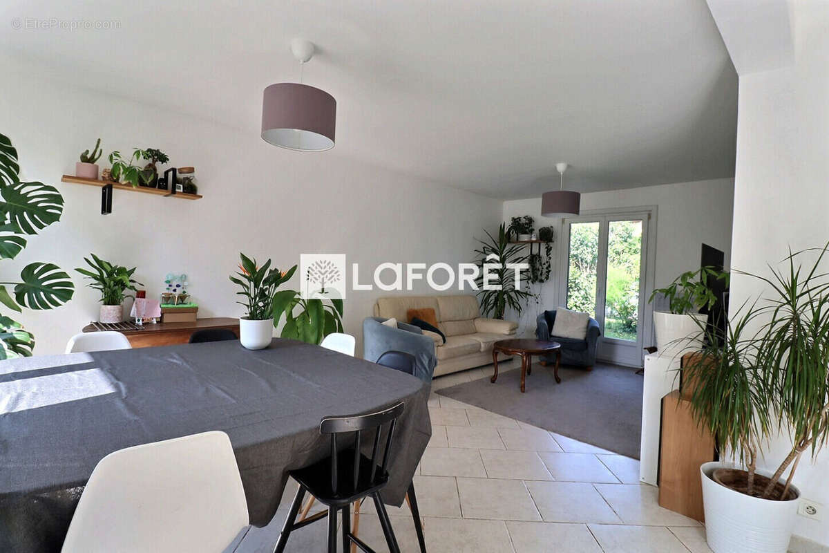 Maison à HOUPLIN-ANCOISNE