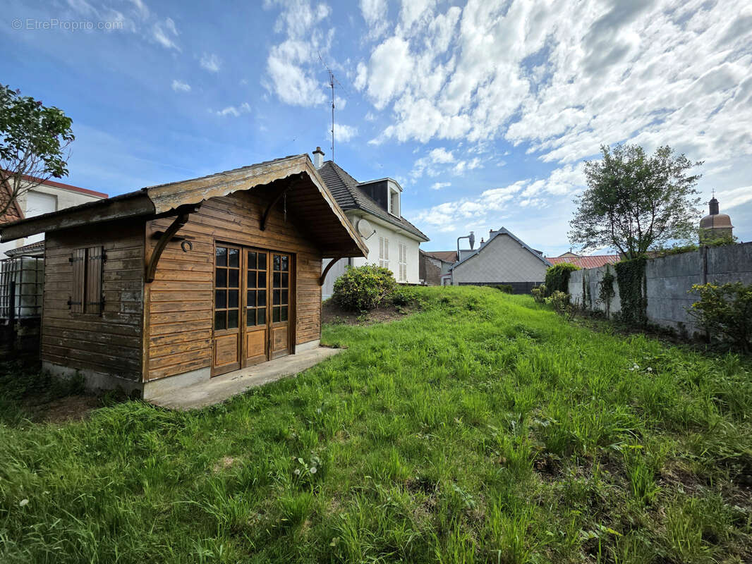 Maison à CHAMPAGNEY
