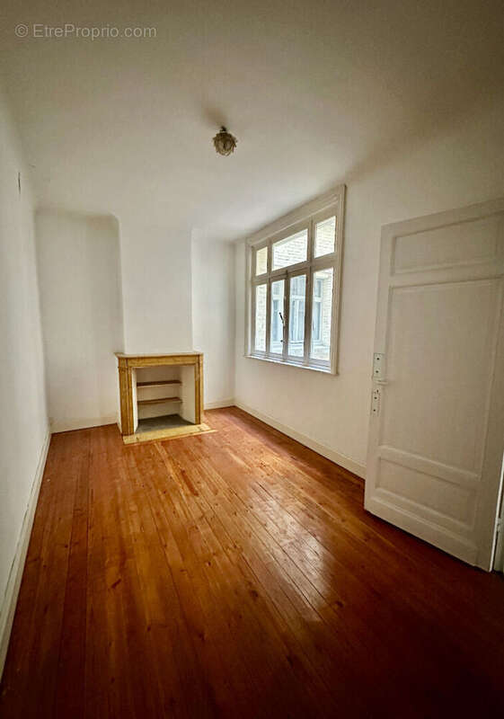 Appartement 3 pièces bis à rénover - Emplacement Prime - photo 8
