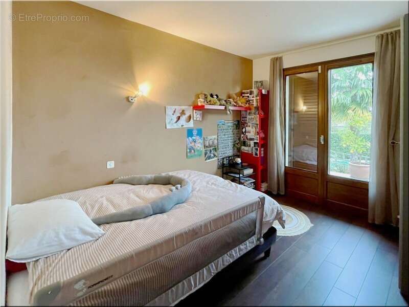 Maison à CHALLEX