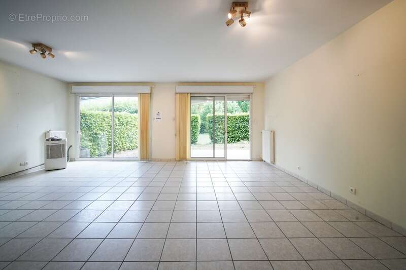 Appartement à vendre 4 pièces MACON (71) - photo 2