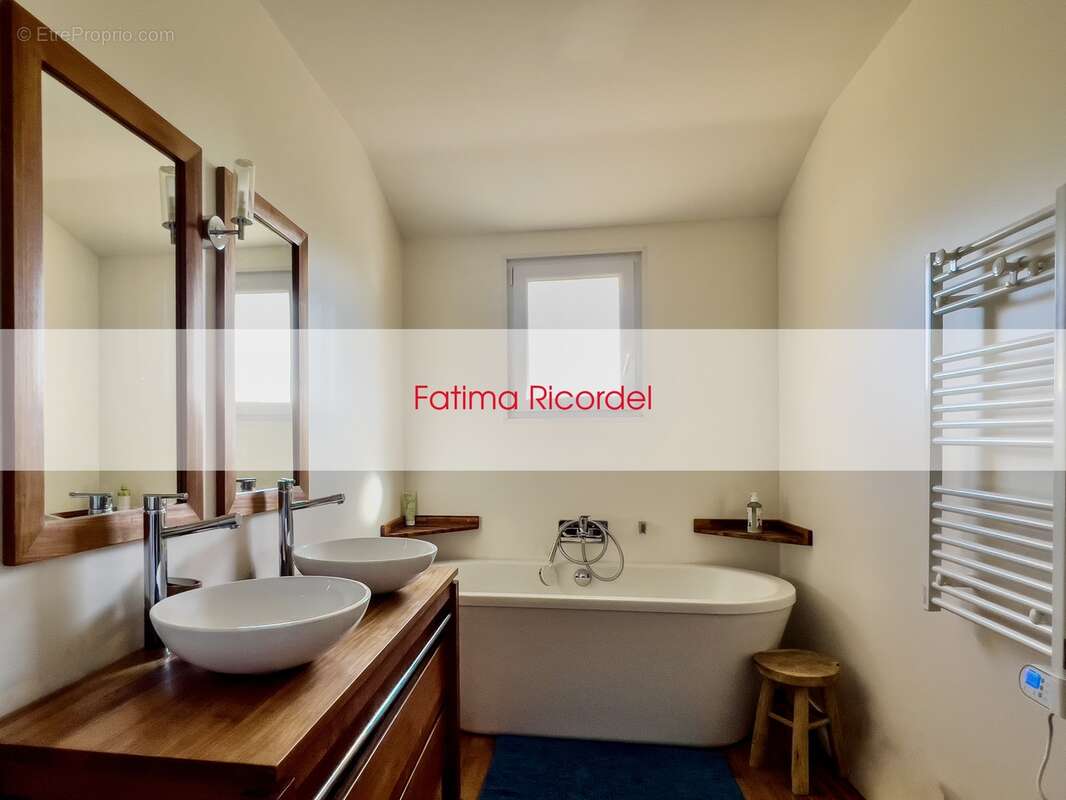 Maison à SAINT-MEDARD-EN-JALLES