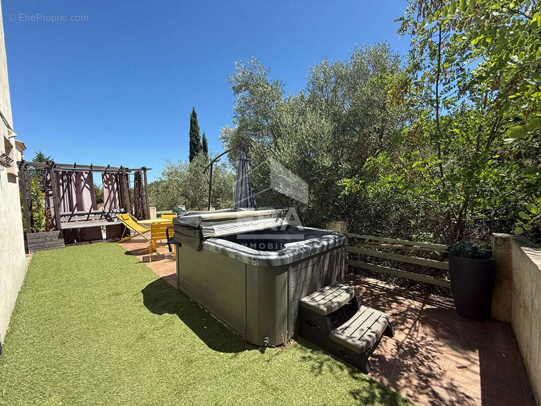 Maison à SAINT-MAXIMIN-LA-SAINTE-BAUME