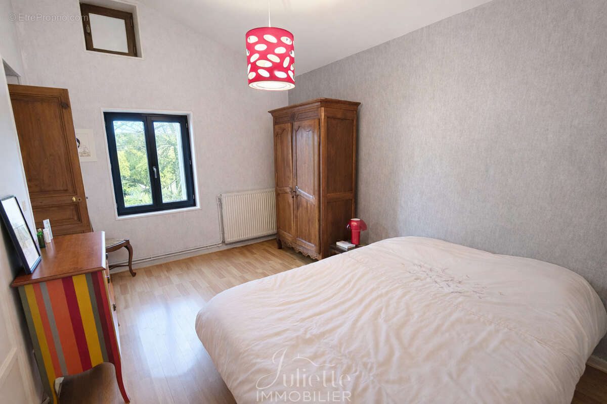 Maison à COMBRONDE