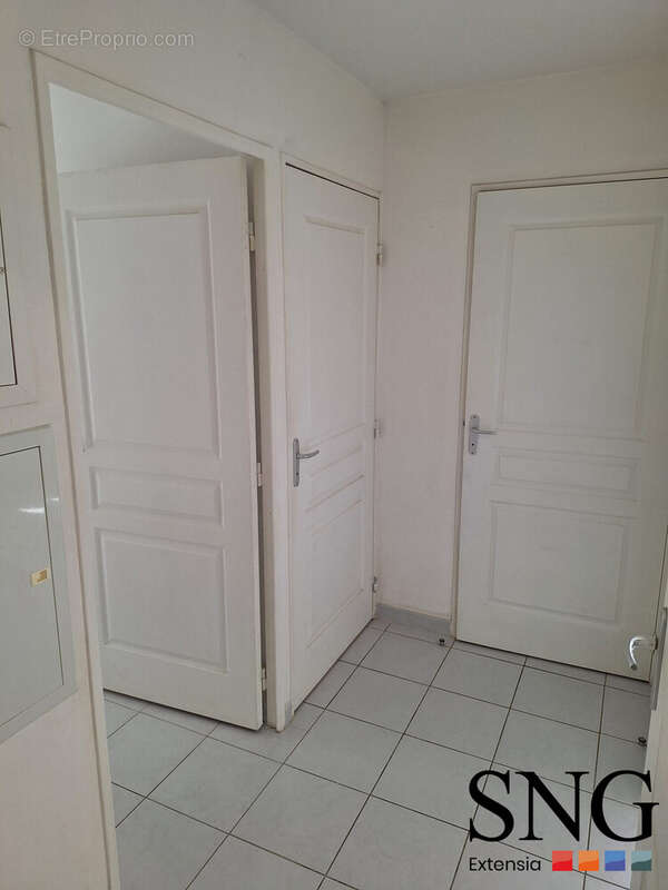 Appartement 3 pièces 59 m² à vendre à Garons (30128) - photo 4