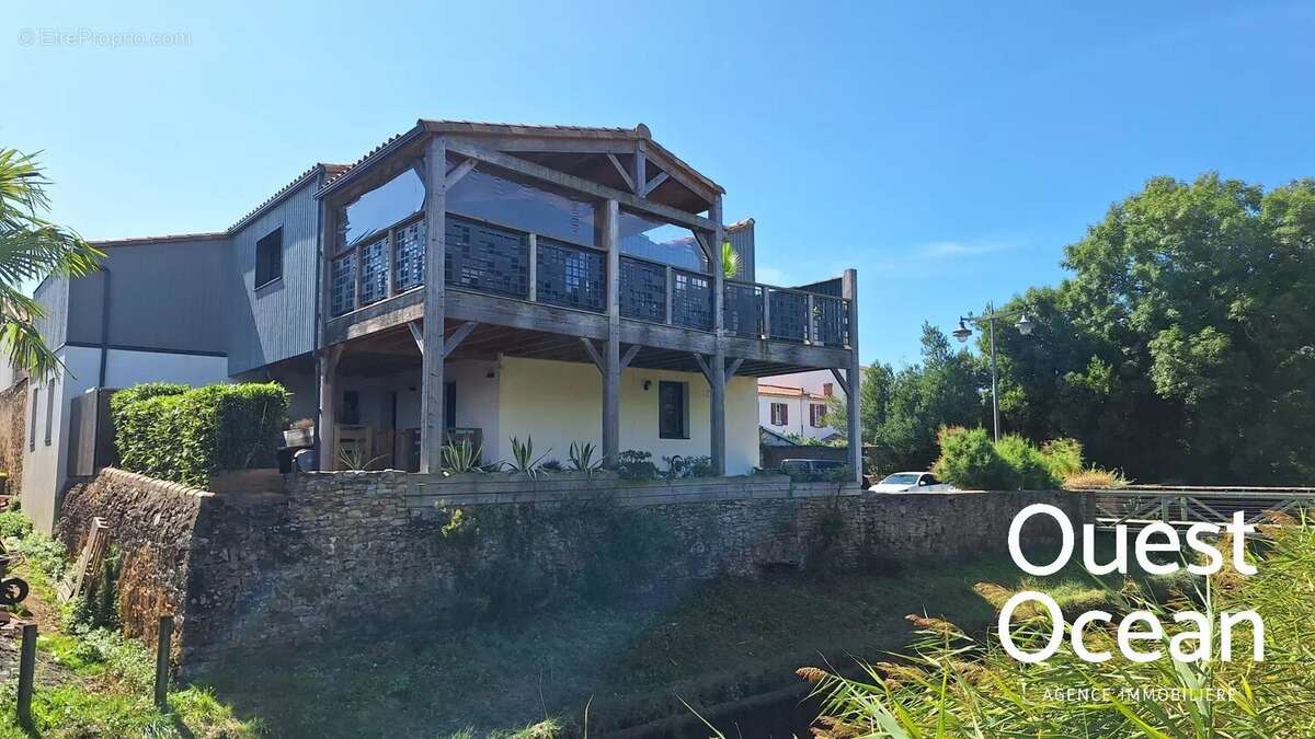 Maison à TALMONT-SAINT-HILAIRE