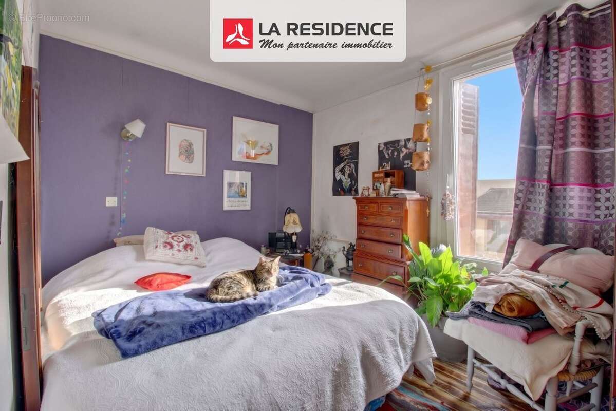 Appartement à CHANTELOUP-LES-VIGNES