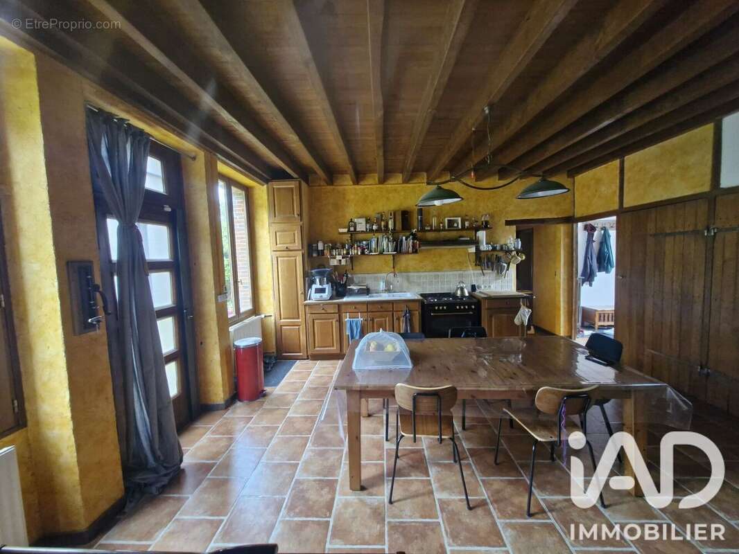 Maison 188 m² à Coizard-Joches  - photo 8