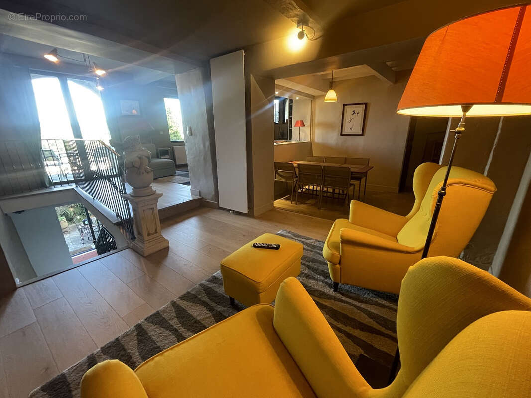 Maison à VAISON-LA-ROMAINE