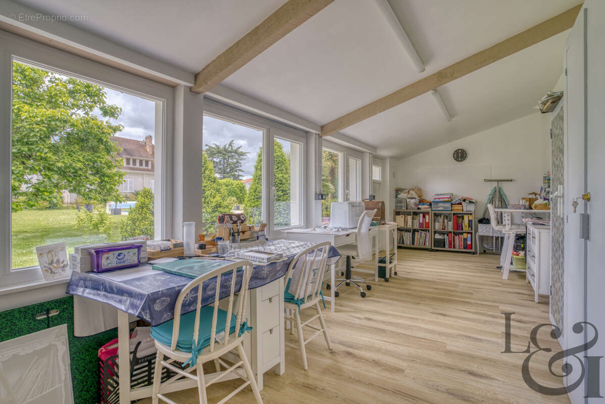 Maison en pierre rénovée à vendre proche commerces de Villeneuve-sur-Lot - photo 14