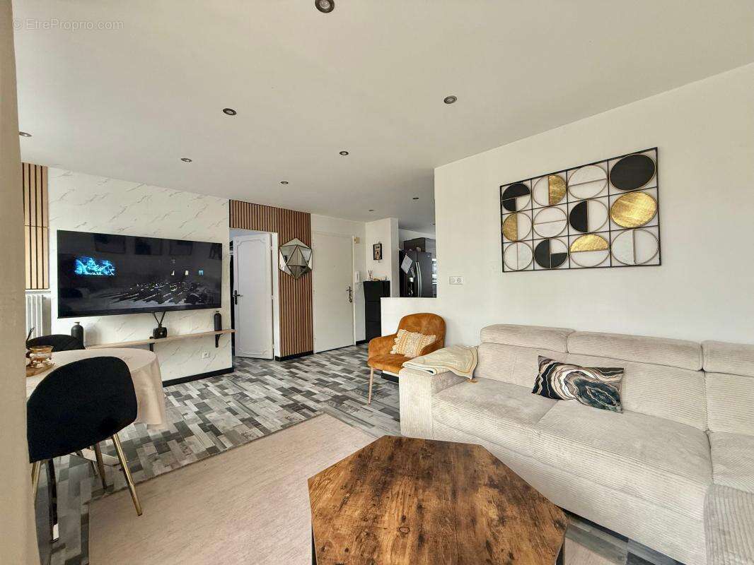 Appartement à AUXONNE