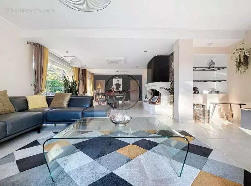 Maison 400 m² à Samoreau  - photo 11