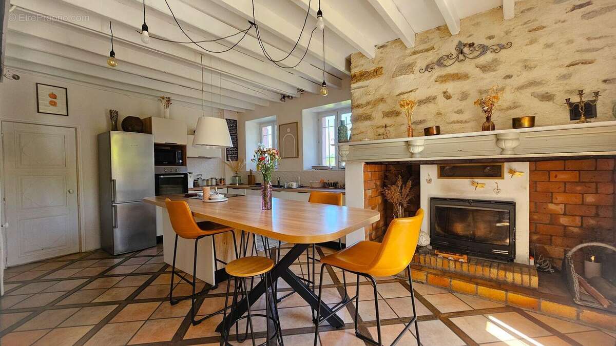 Maison à COARRAZE