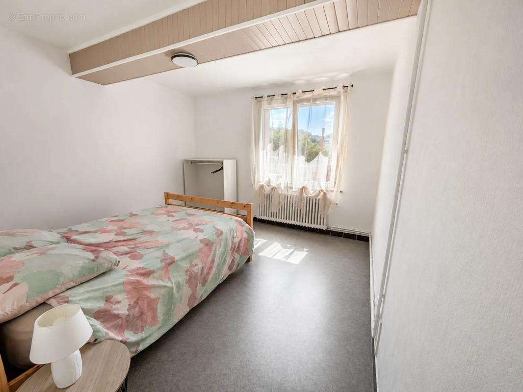 Maison de 280 m² à Perrigny - photo 9