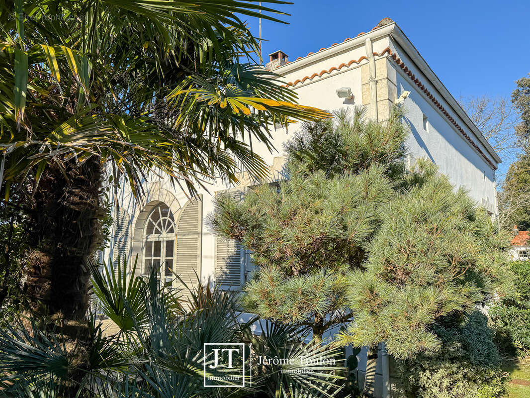 Maison à VAUX-SUR-MER