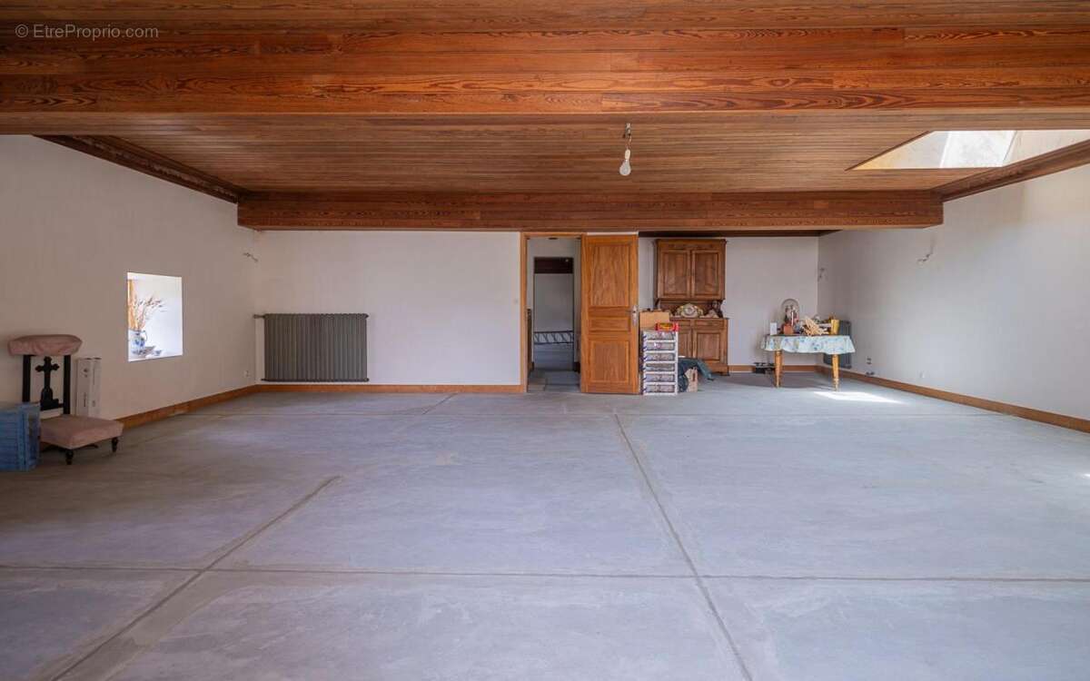 Maison à FRESNAY-SUR-SARTHE