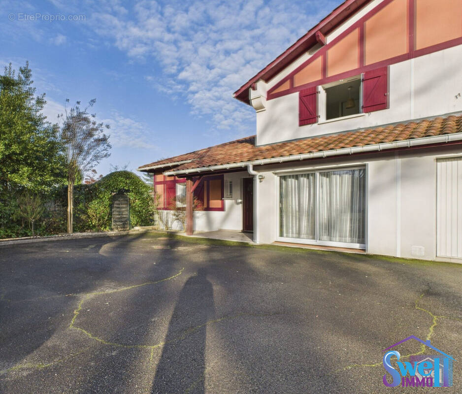 Maison à MOLIETS-ET-MAA