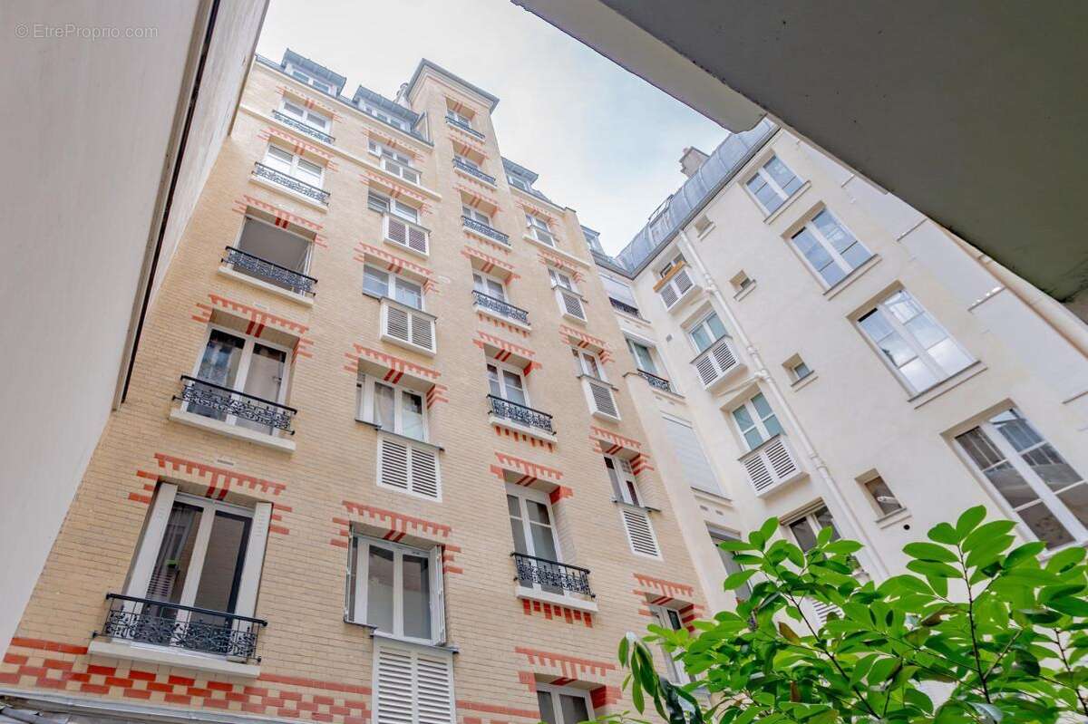 Appartement à PARIS-11E