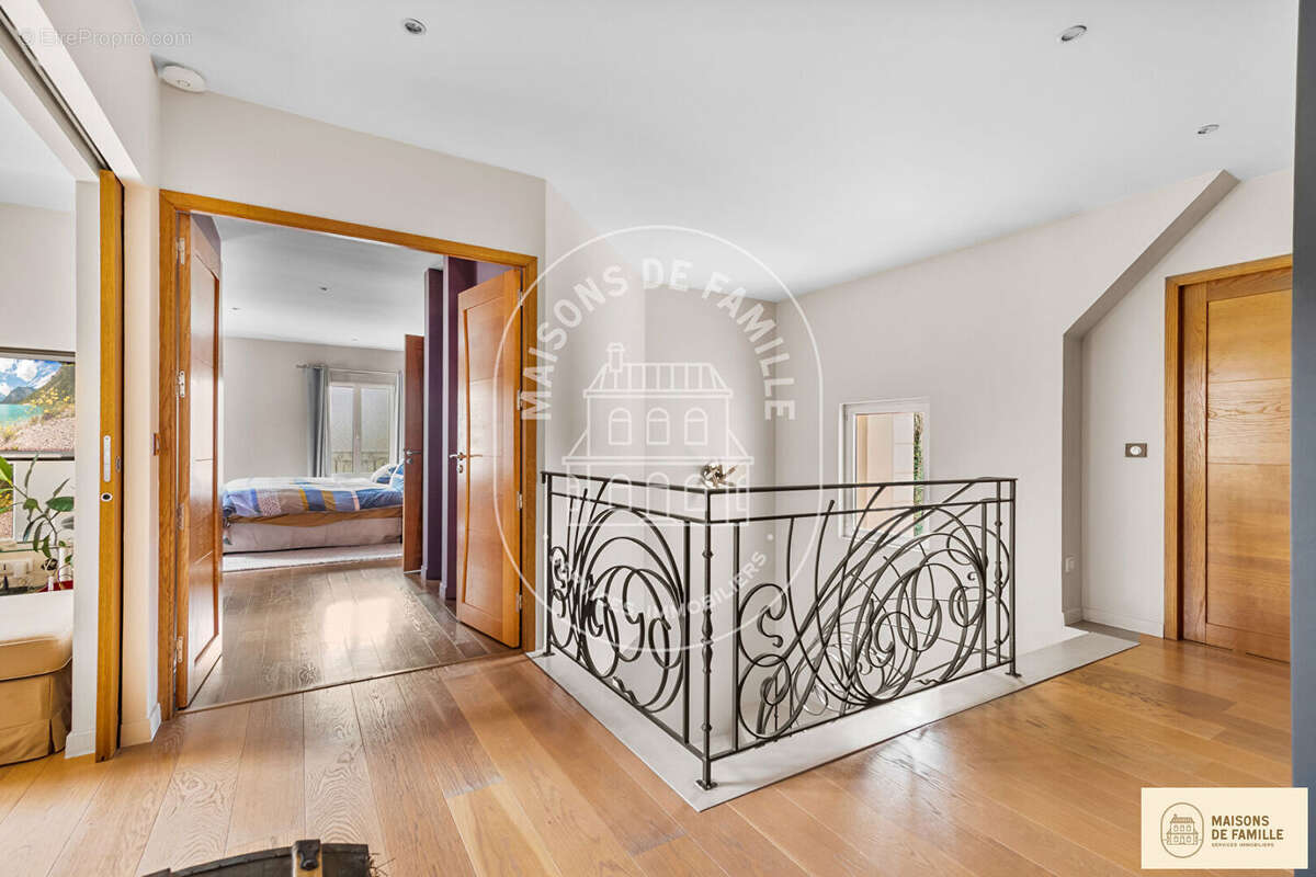 Maison à LE VESINET