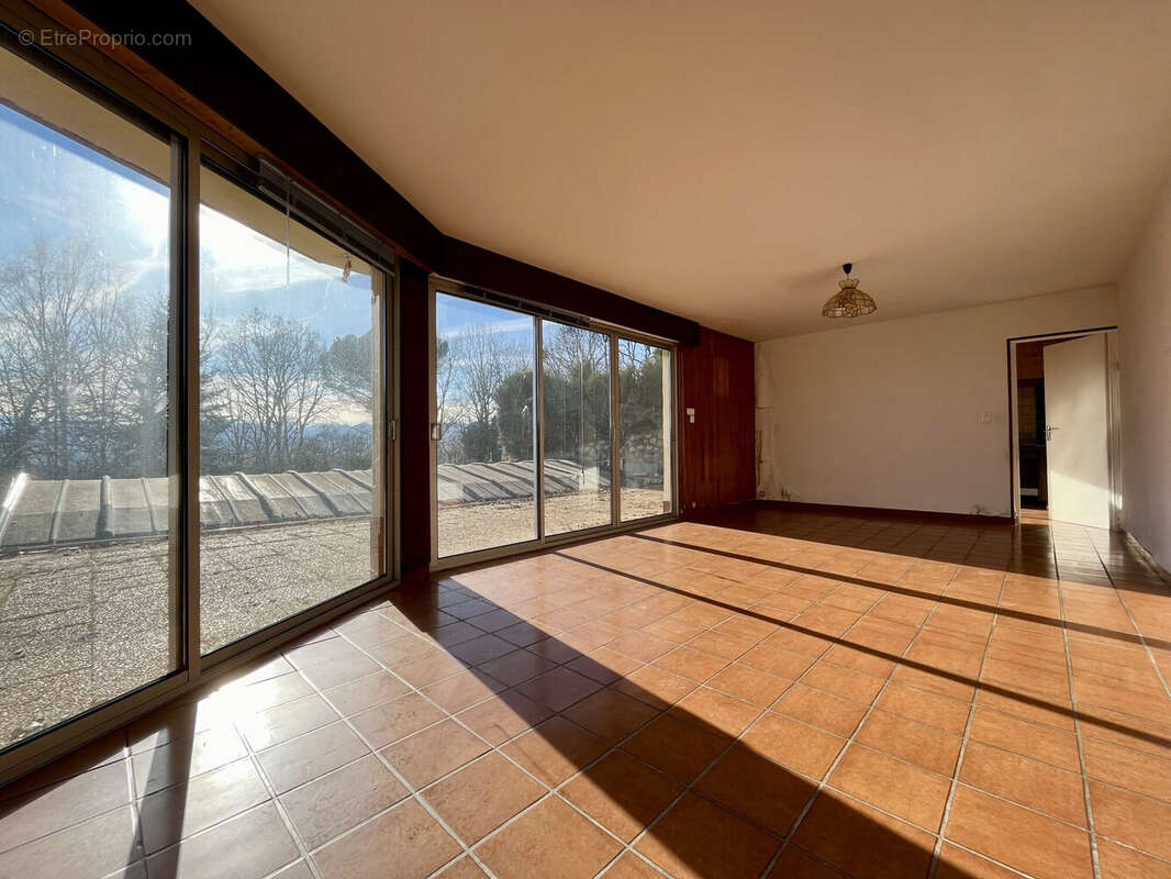 Maison 97 m² à Villeneuve-De-Riviere  - photo 8