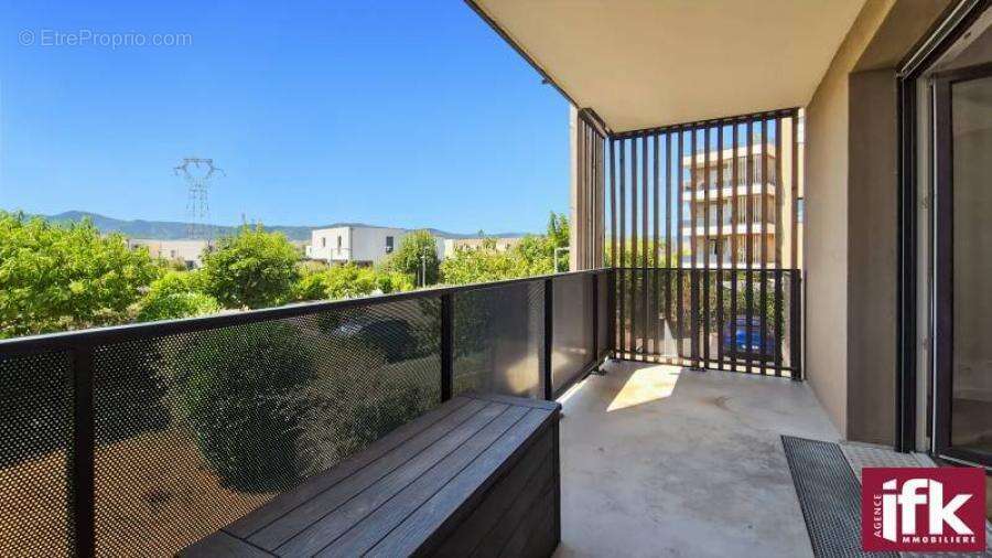 Colmar : Appartement 3 pièces avec balcon, ascenseur et deux parkings - photo 6