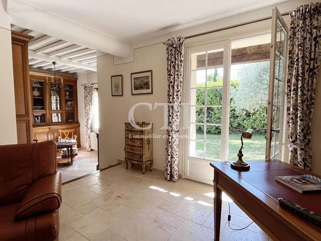 Maison à LE BARROUX