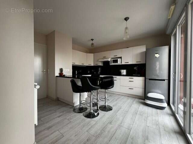 Appartement à VERT-SAINT-DENIS