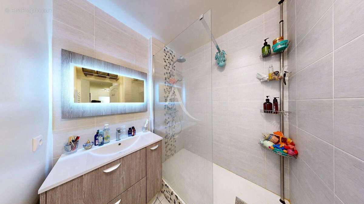 Appartement à VAUREAL