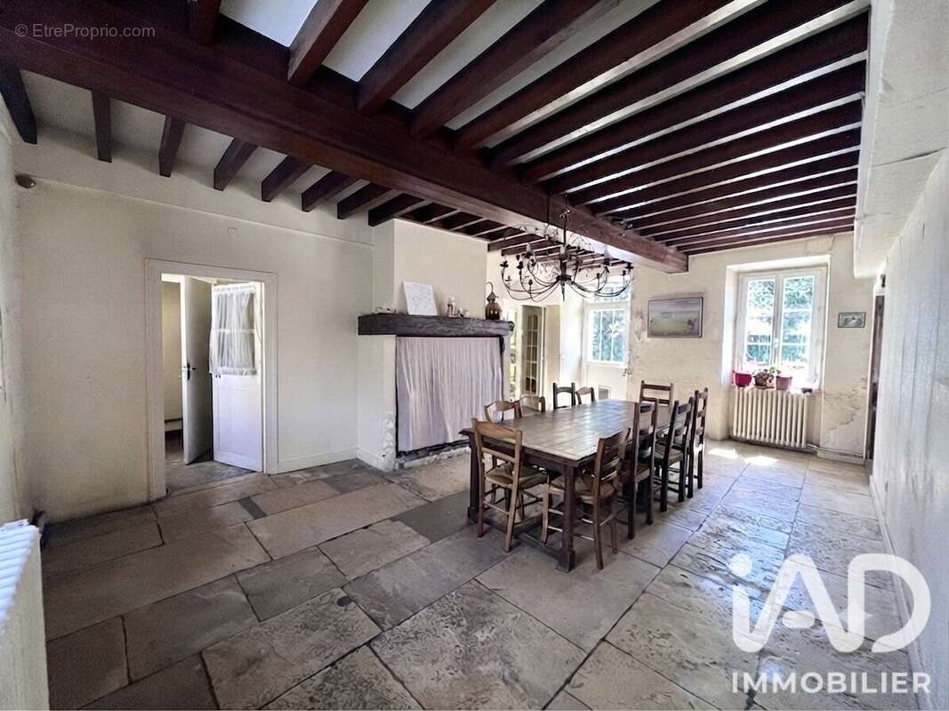 Maison 211 m² à Magny-En-Vexin  - photo 2