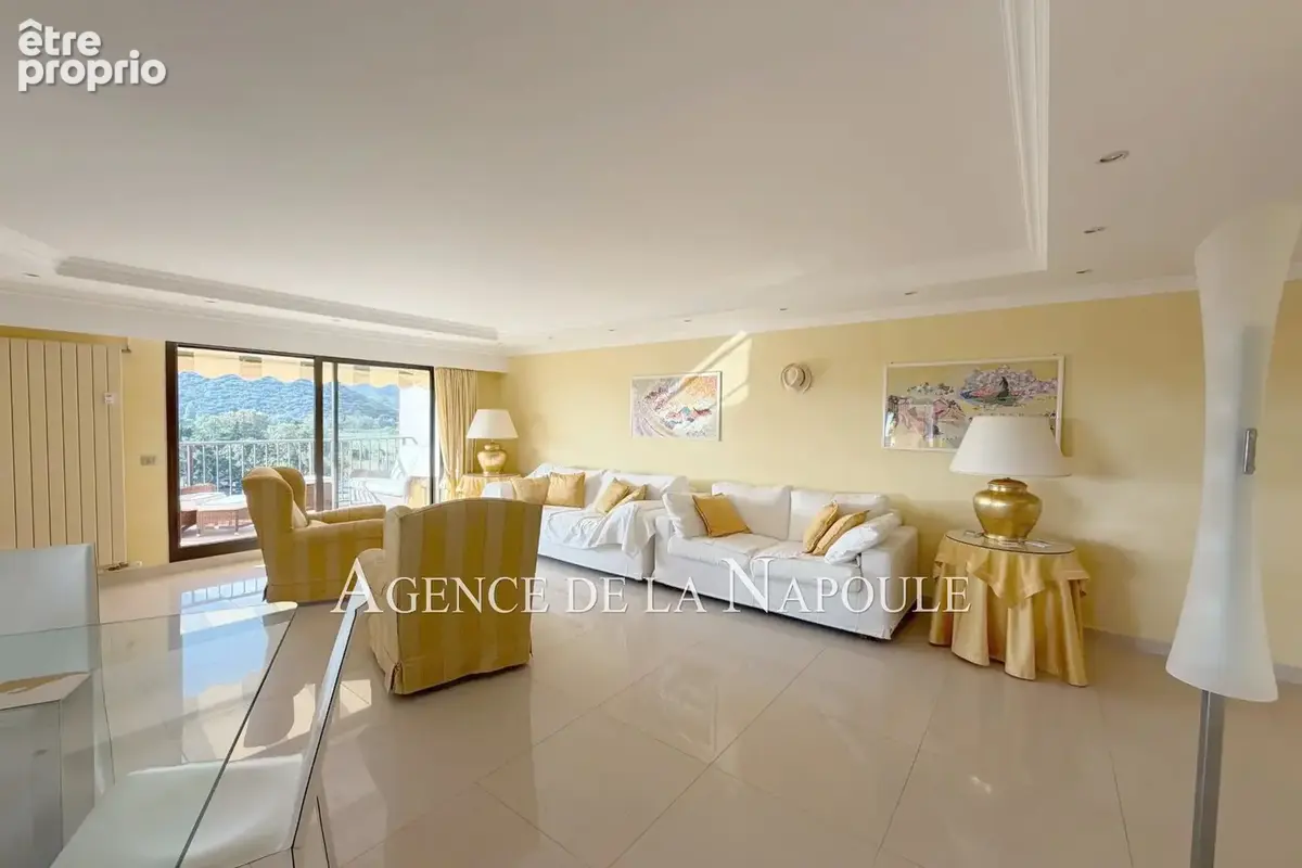 Appartement 4 pièces 105 m² à vendre à Mandelieu-La-Napoule (06210) - photo 2
