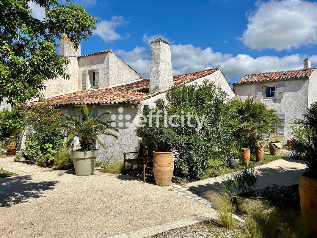 Maison à NIEULLE-SUR-SEUDRE