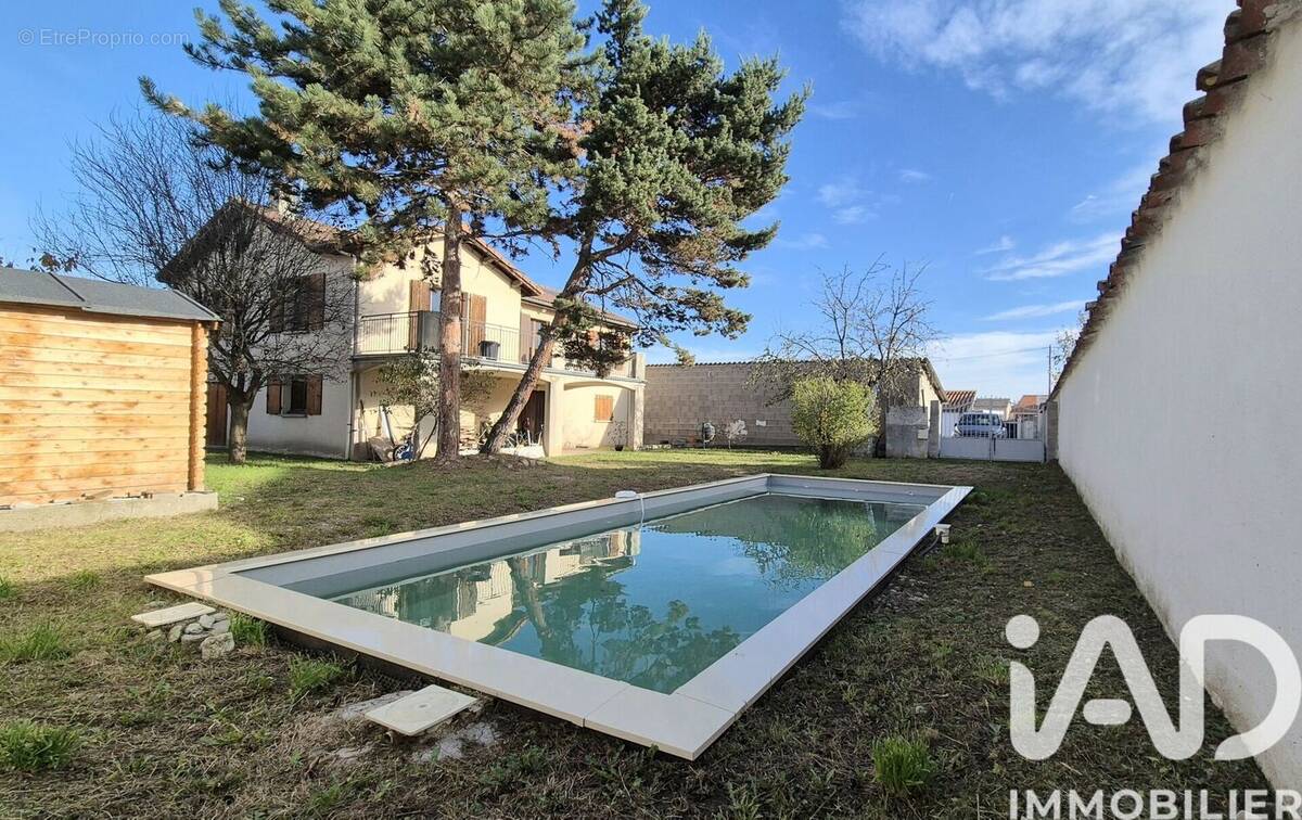 Photo 1 - Maison à SURY-LE-COMTAL