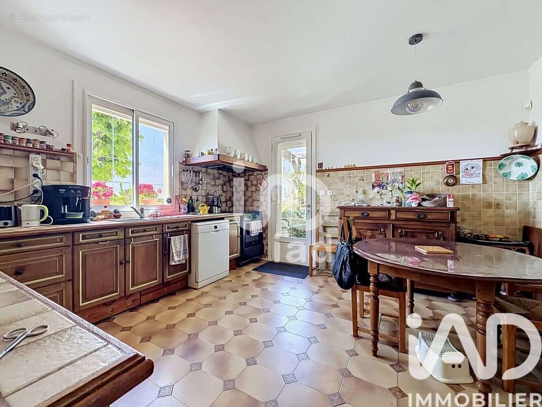 Maison 135 m² à Martigues  - photo 9