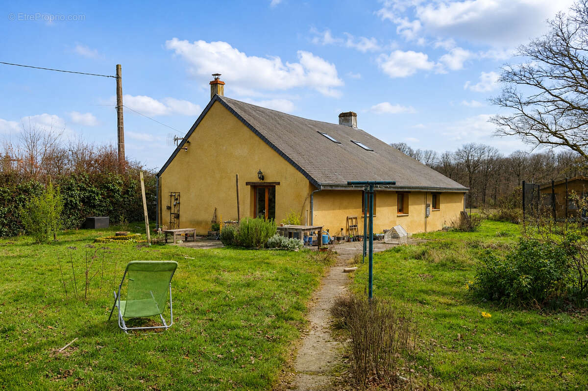 Maison à LUIGNY