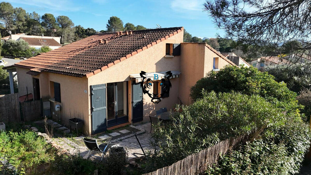 Maison à LA MOTTE