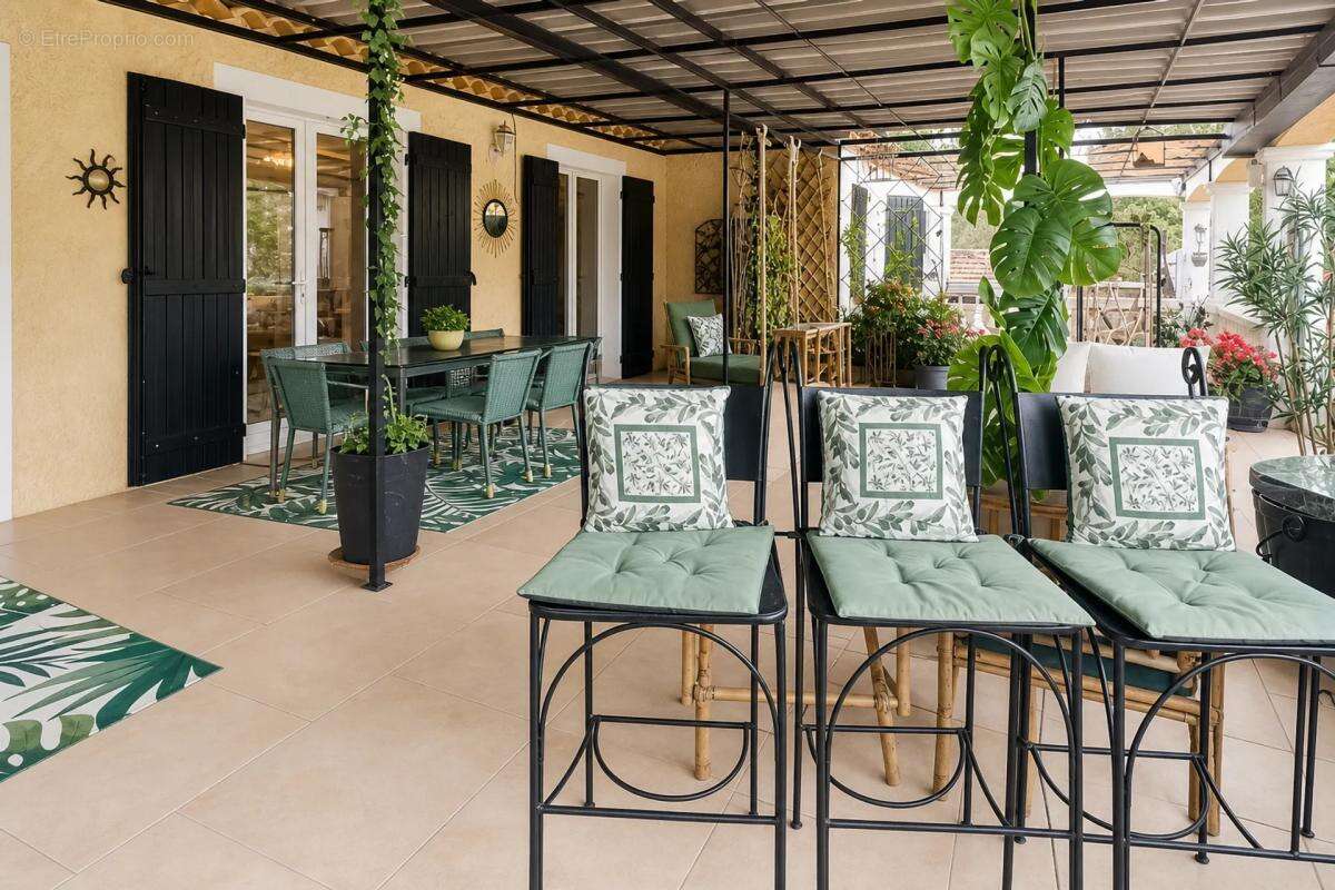Maison de 7 pièces de 165 m² à Cabasse - photo 3
