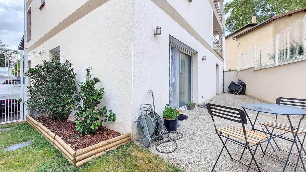 Appartement à VILLEFONTAINE