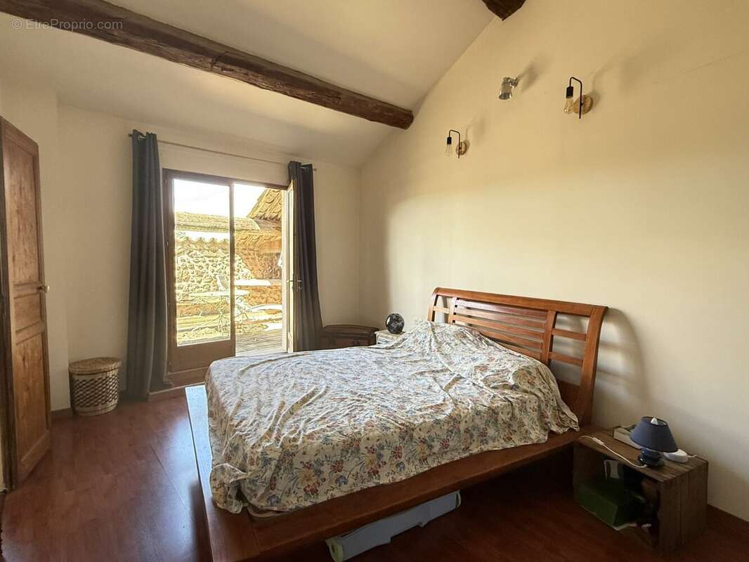 Maison à SAINT-THIBERY